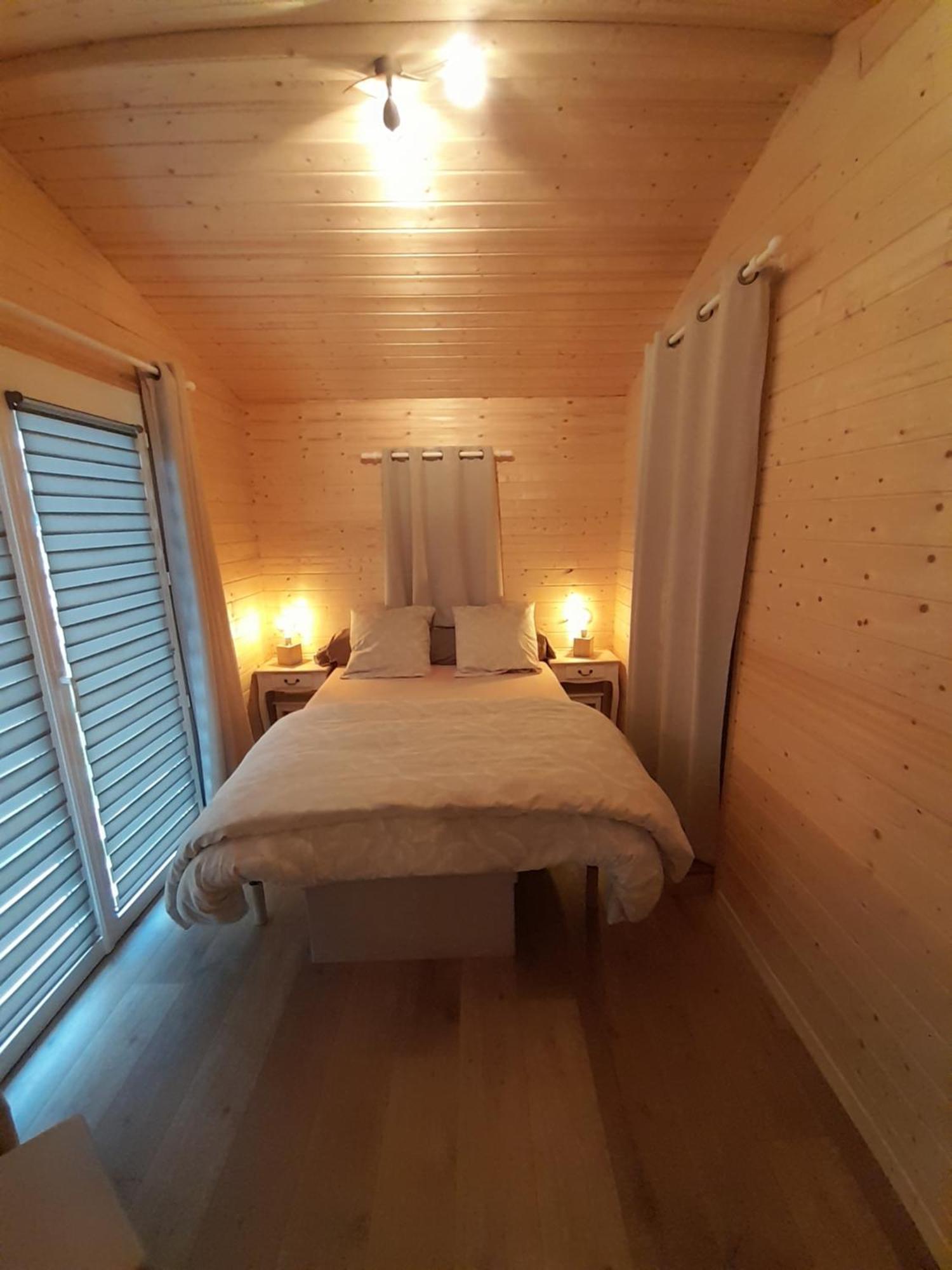 Location Type Gite, Chambre D'Hote, Meuble De Tourisme Dans Joli Petit Chalet Typique Et Ou Jolie Roulotte Type Boheme Waldighoffen 외부 사진